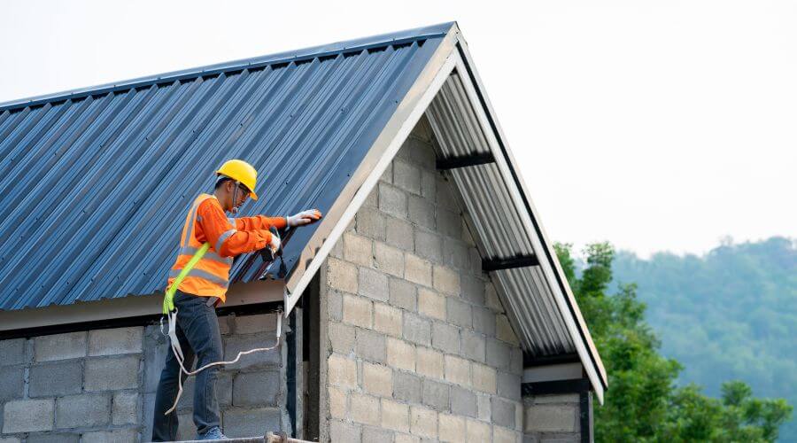 Professional Flat Roofing Installation in Longbranch, WA
